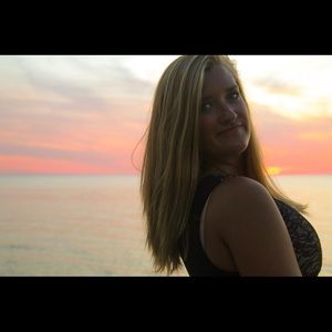 Meet your Posher, Kenzie